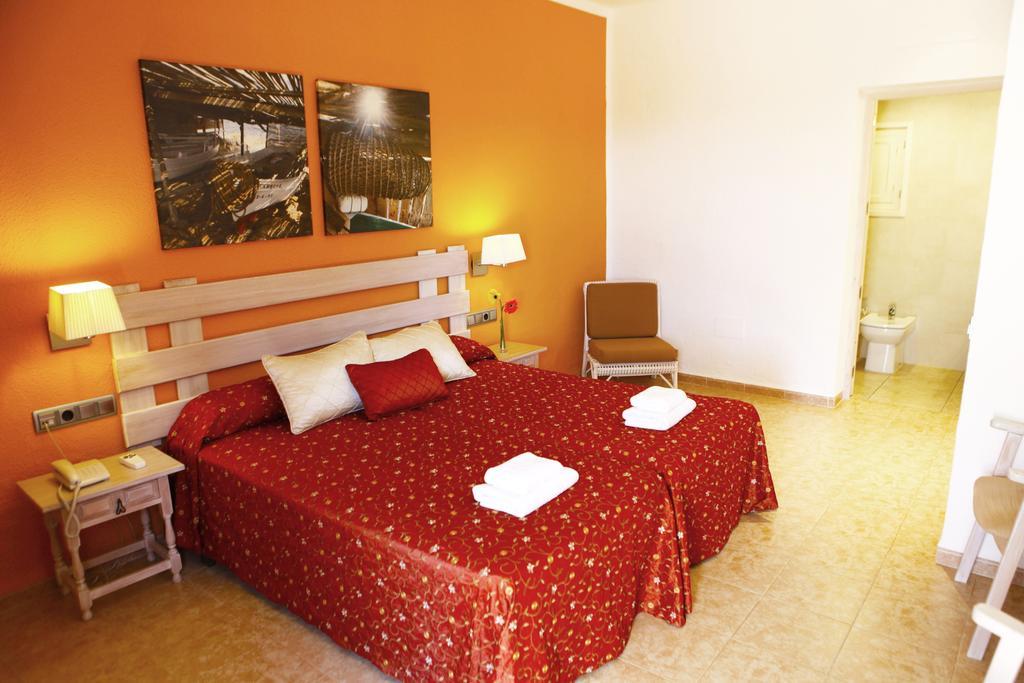 Hotel Ca Mari Bãi biển Bãi biển Playa Migjorn Phòng bức ảnh