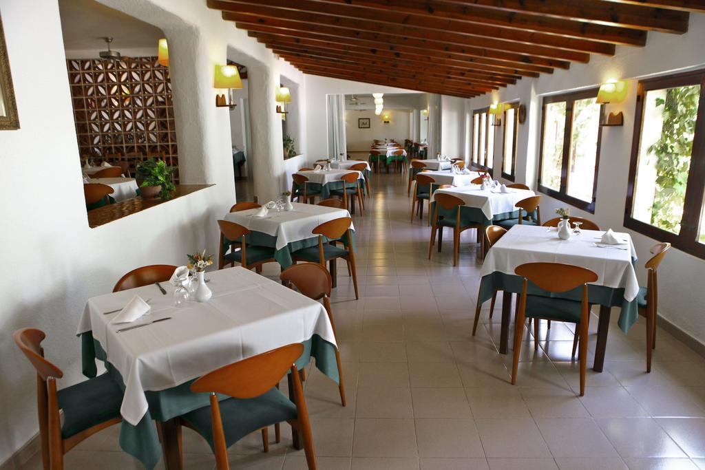 Hotel Ca Mari Bãi biển Bãi biển Playa Migjorn Ngoại thất bức ảnh